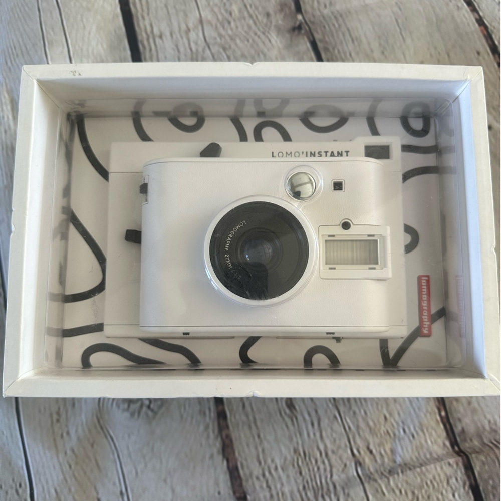 Lomography Lomo'Instant White - Instant Film Camera